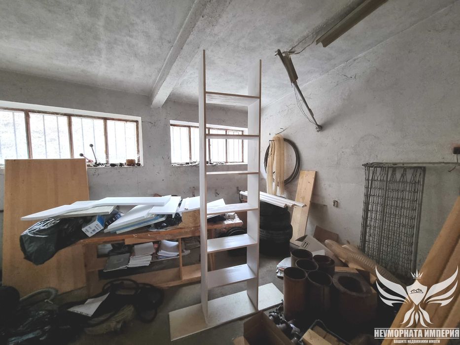 Продавам дърводелски цех 13500кв. в с.Хвойна, обл. Смолян