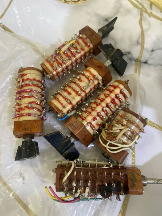 радиодетали транзисторы резисторы