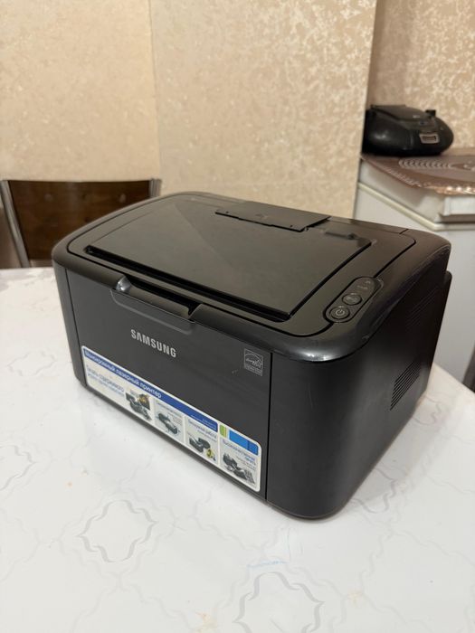 Продам Samsung Ml-1665 лазерный принтер