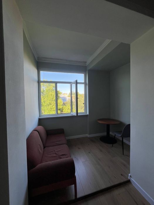 Сдаётся трёшка в Мирабадском районе. Ор-р: Grand Mir Hotel