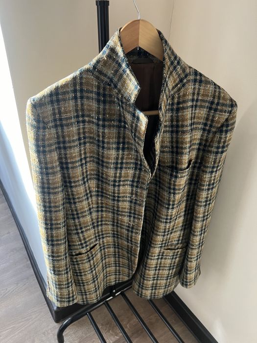 Тонкий шерстяной пиджак