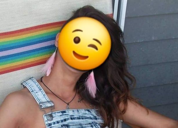 Розови пера обеци