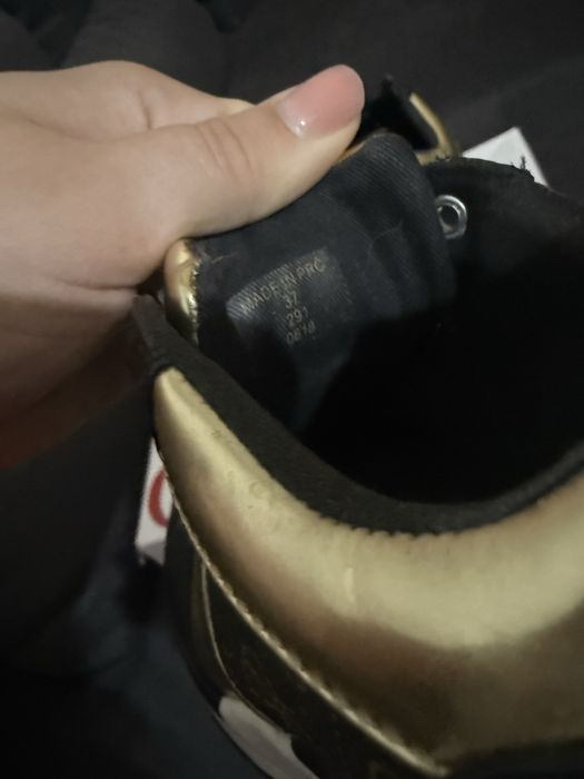 Adidasi dama guess marimea 37