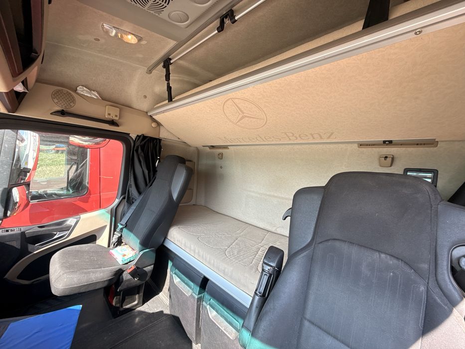 Mercedes Actros 1845