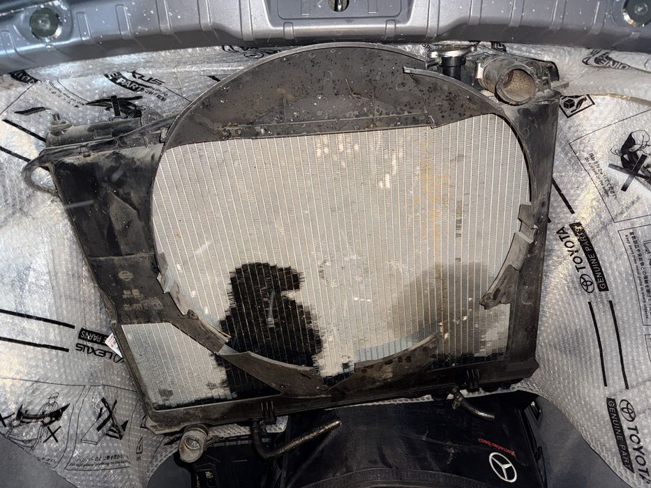 Продам радиатор от Террано R50