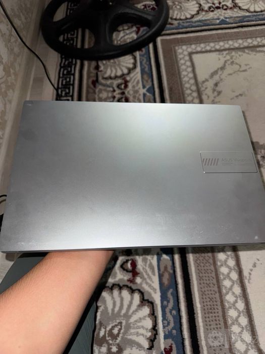 Asus vivobook srochna sotiladi
