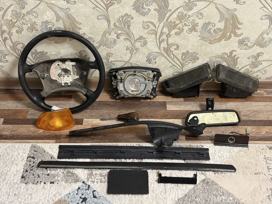 Бмв E38 мелкие запчасти,уточняйте цены.