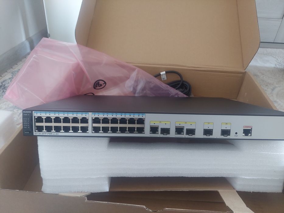 Huawei Switch 24ta porti bor