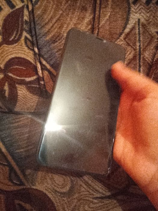 Продам iPhone 11 iPhone x 16 нерабочем состоянии