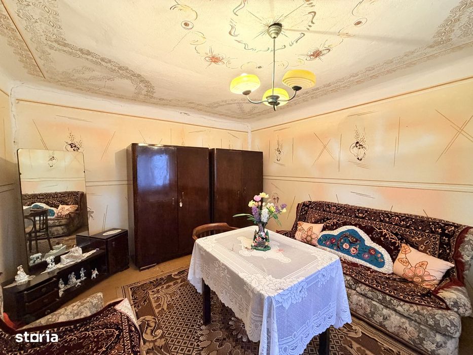 Casă de vânzare Firiteaz Teren 2800mp pe principală