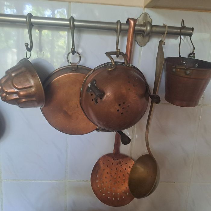 Медная старинная посуда рустика