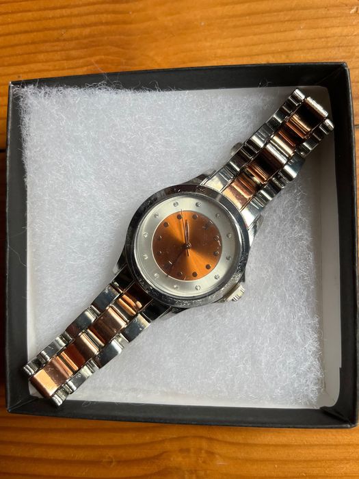 Кварцов часовник LBVYR