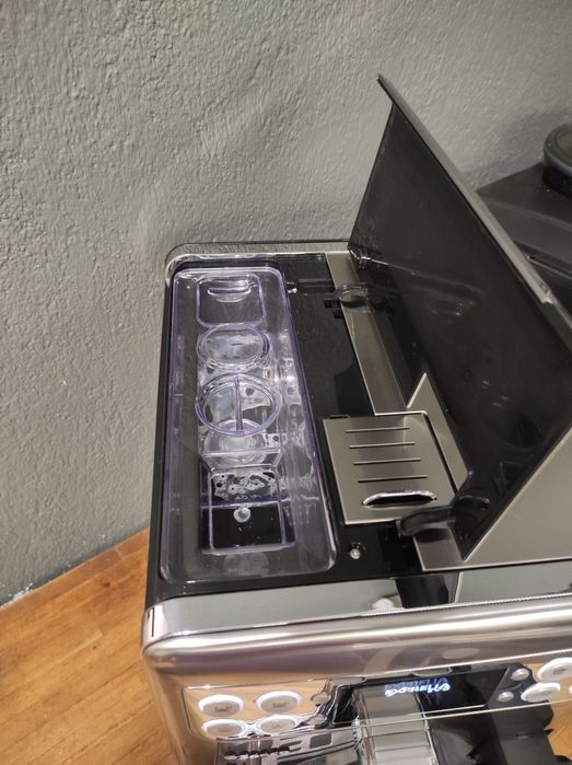 Кафемашина/Каферобот Saeco Exprelia Evo