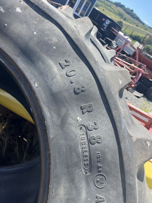 520/85R38 20.8R38  continental