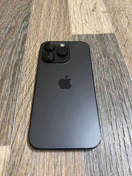 Продам айфон 14 про