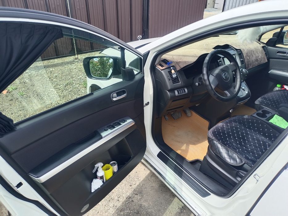 Продам Мазда мпв