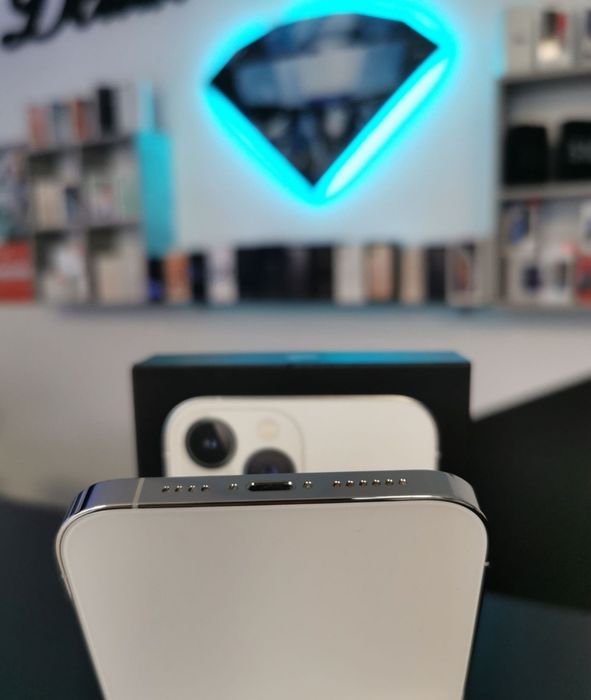 IPhone 13 Pro / Silver / DeluxGSM