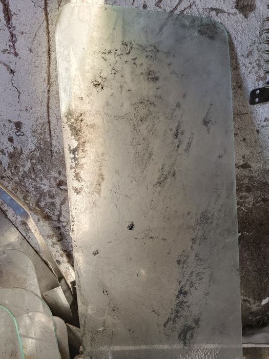 Стекла коленные .