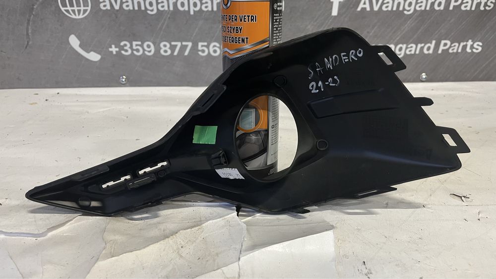 Дясна решетка за халоген Dacia Sandero 2021-2023