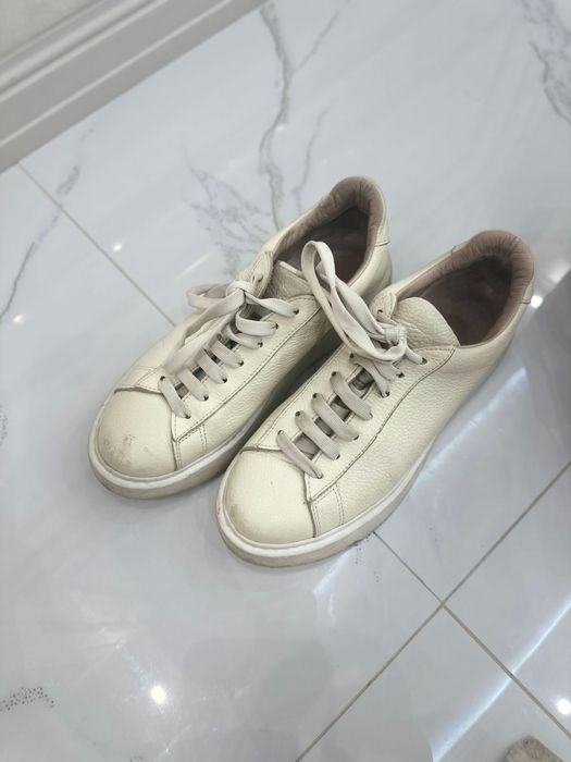 продам кеды в хорошем состоянии