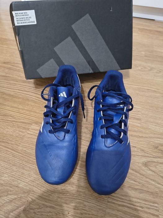 Ghete Fotbal COPA PURE  no 36 2/3
Ghete de fotbal copii