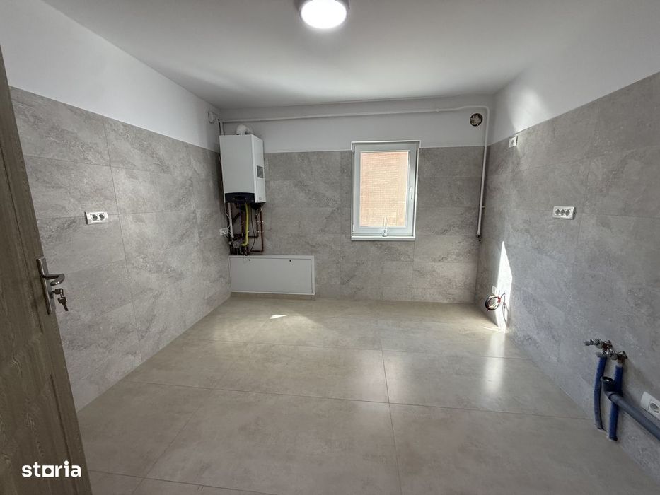 Apartament lux, 4 camere, 84 mp utili + 2 balcoane - COMPLEXUL STUDENT
