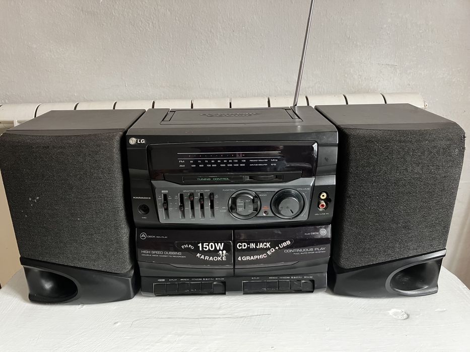 Музыкальный центр LG