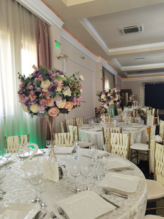 Decor nunta-foto-corner,aranjamente mese,decor prezidiu