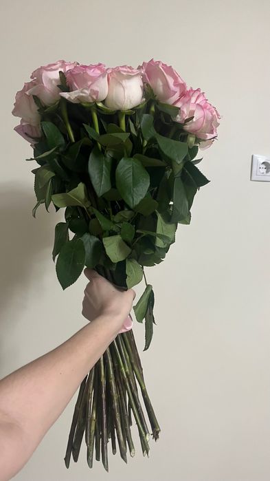 Цветы свежие на подарок