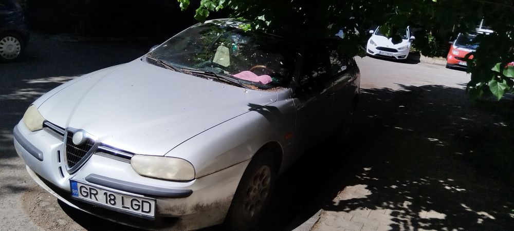 Alfa Romeo 156 doua bucăți