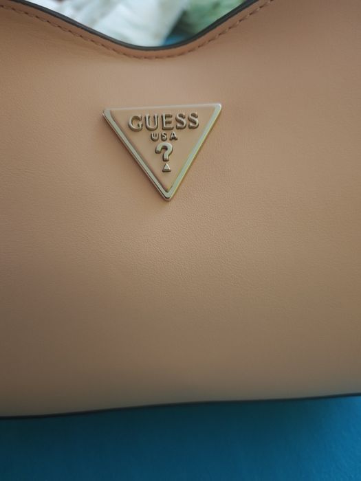Дамска чанта Guess