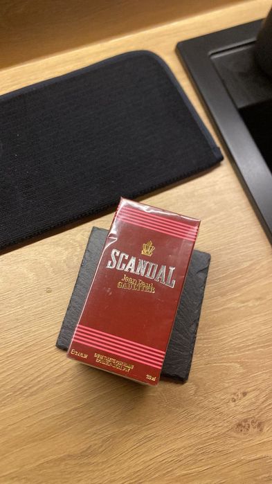 Scandal мъжки парфюм