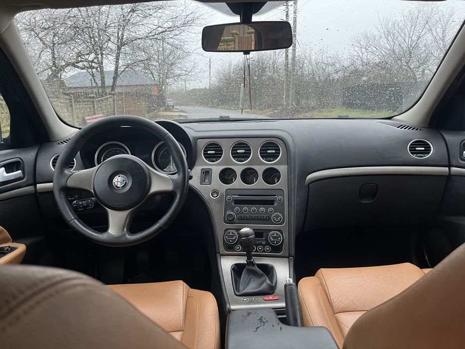 Dezmembrez sau vand Alfa Romeo 159