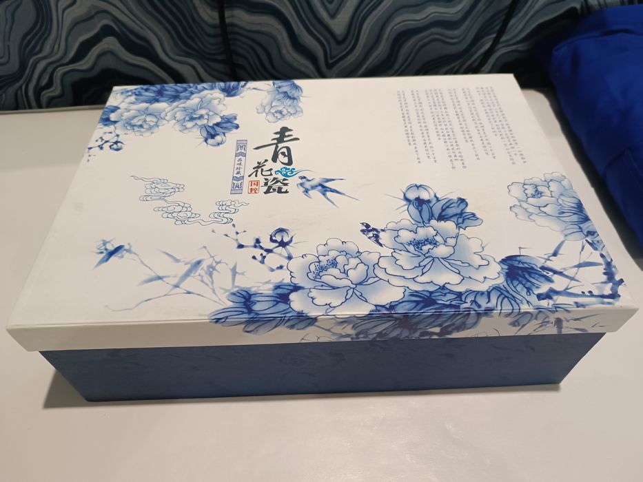 Китайский фарфоровый сервиз.