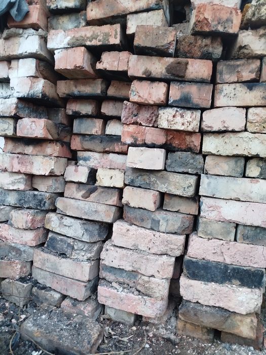 Одам кирпичи даром