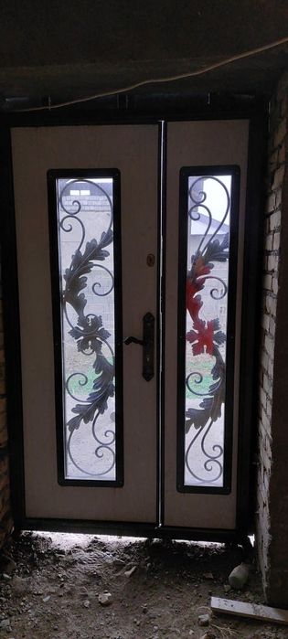 Есик сыртка нет жактама ашылады