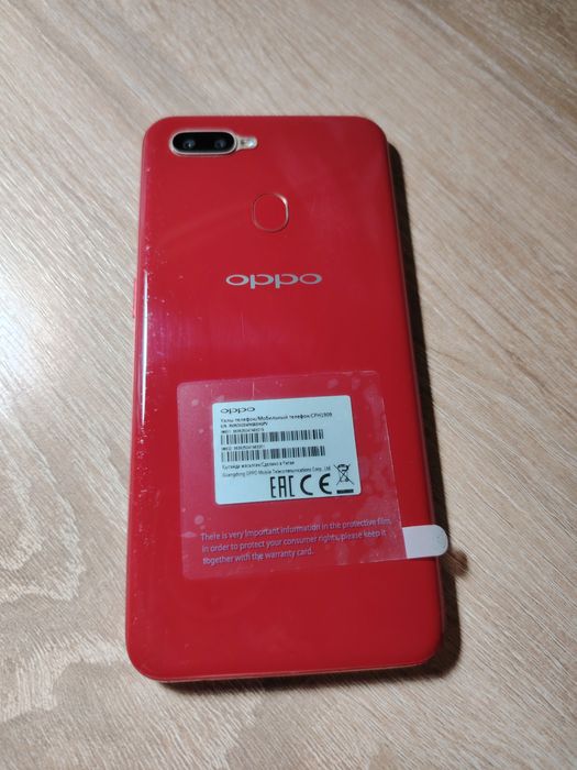 Продам  телефон и планшет в подарок