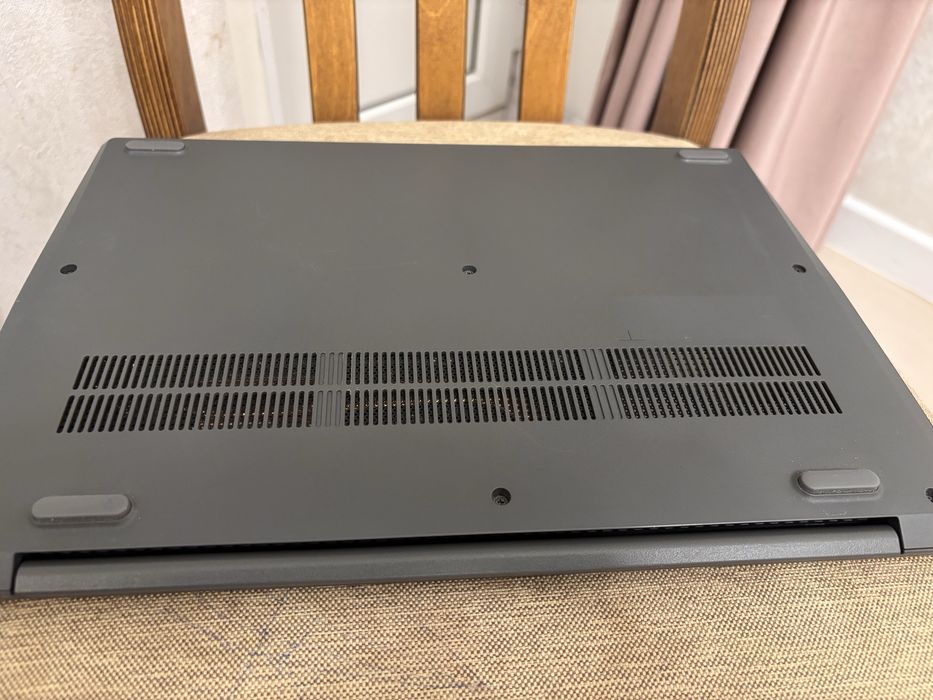 Ноутбук Lenova AMD-3020e/RAM8/SSD256/win11Pro