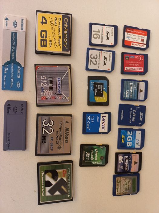Carduri memorie sd mmc sony