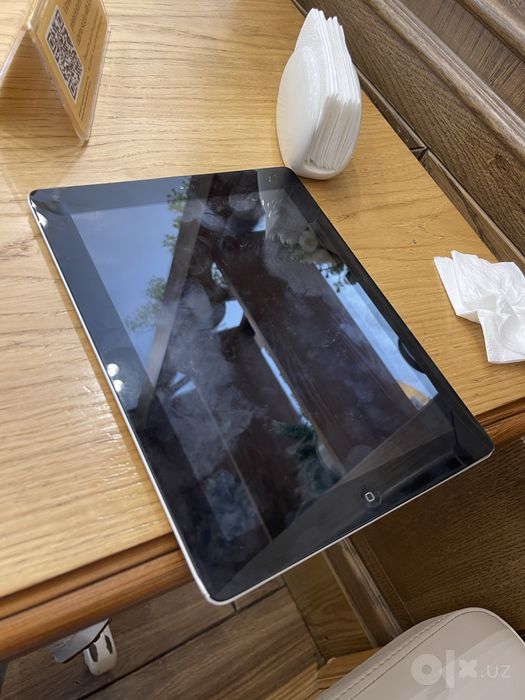 Ipad sotiladi zapchastga xamma narsasi ishlidi