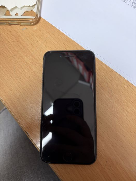 Vand iphone SE..