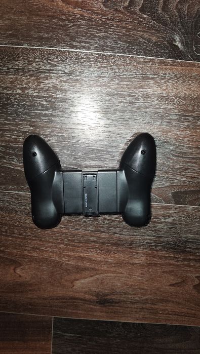 игровой телефон держатель