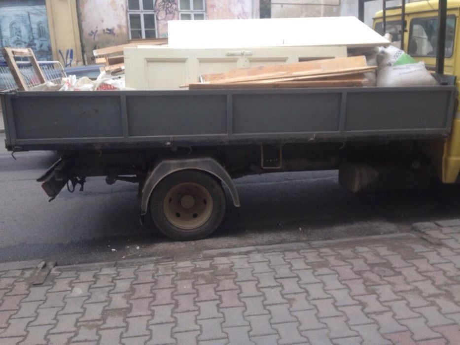 Transport moloz debarasare moloz