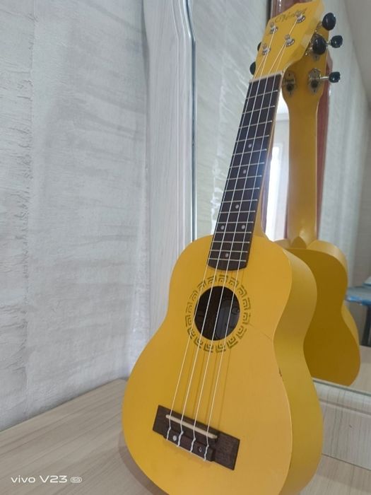 Продам  новую укулеле!