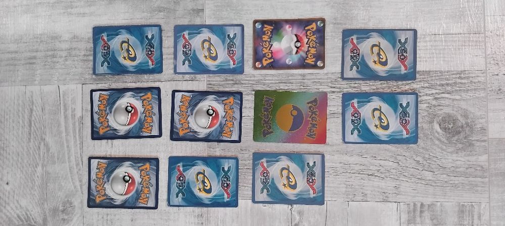 Cartonase/ cărți Pokemon