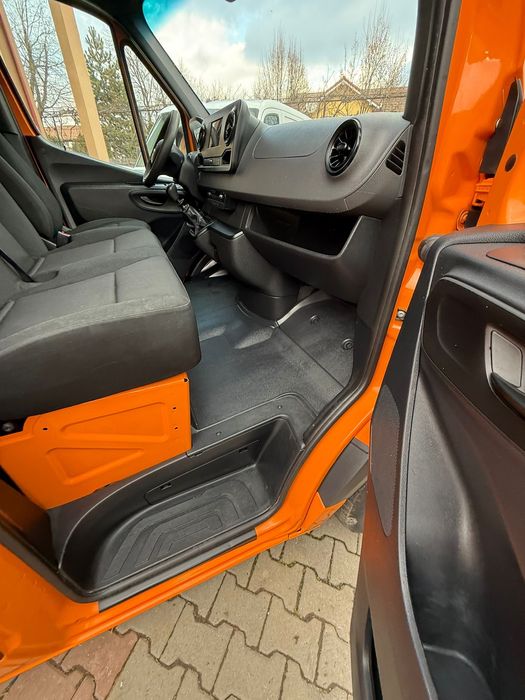 Mercedes Sprinter 316 CDI 3500 kg remorcabil cu dispozitiv de franare