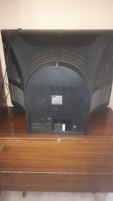 Продам телевизор