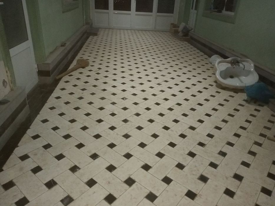 Bruschatka izvestnyak va kafel soklga teramiz