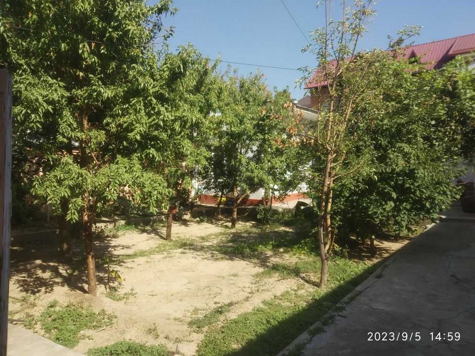 Продаю свой участок в центре