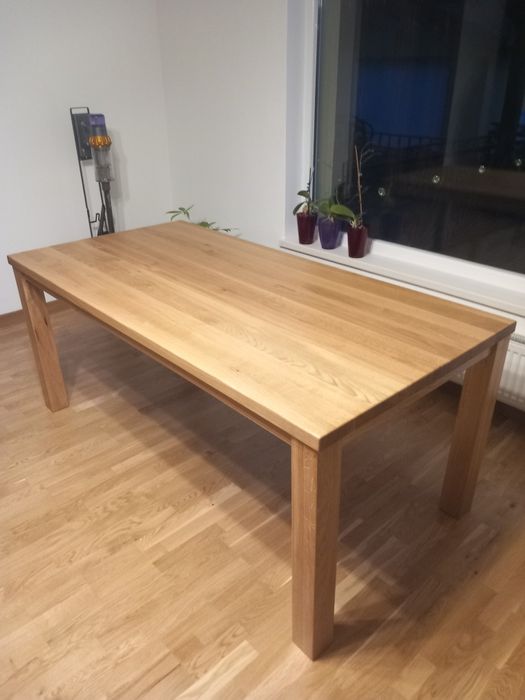 Blaturi și mese din stejarmasiv